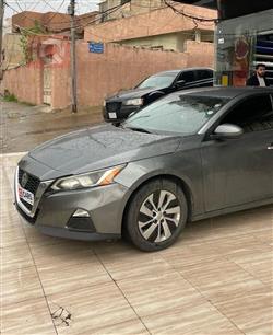 نيسان ألتيما